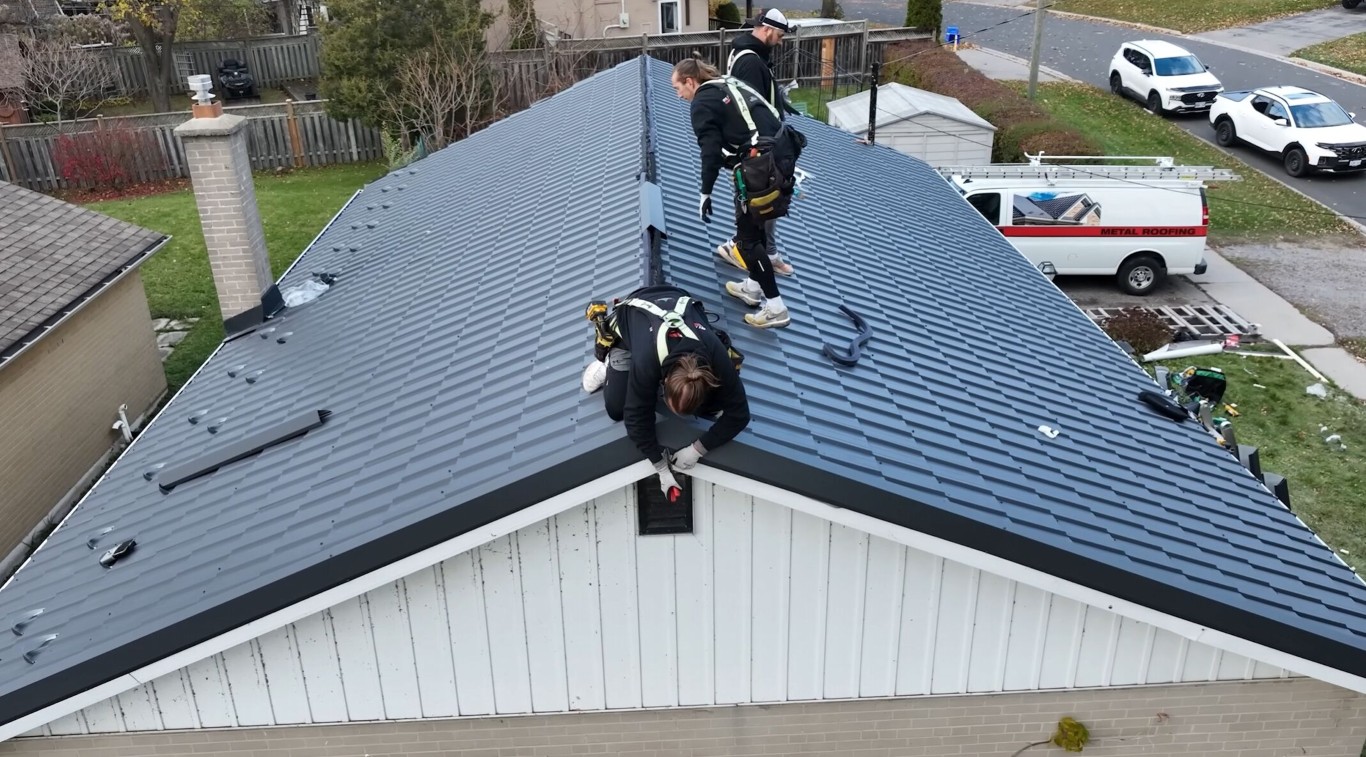 Professional roofing crew at work in Kearns, UT